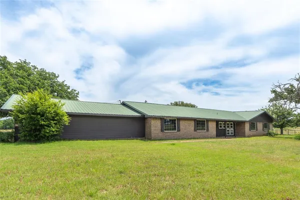 $779,000 | 519 Farm To Market Road 1815, Nocona, TX 76255