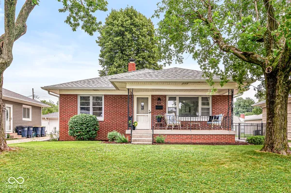 $275,000 | 437 North 12th Avenue, Beech Grove, IN 46107