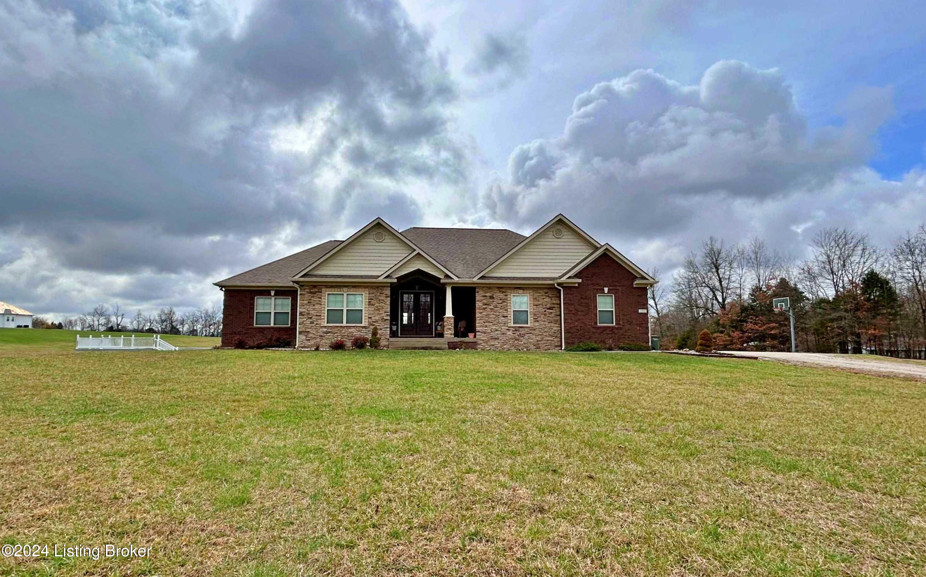 2195 Middle Creek Road Elizabethtown, KY 42701 - Photo 17 of 56 IMG_5281