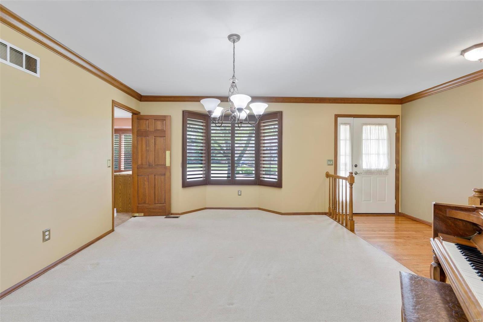 1827 York Ridge Court Chesterfield, MO 63017 - Photo 15 of 53 Gallery Image 15