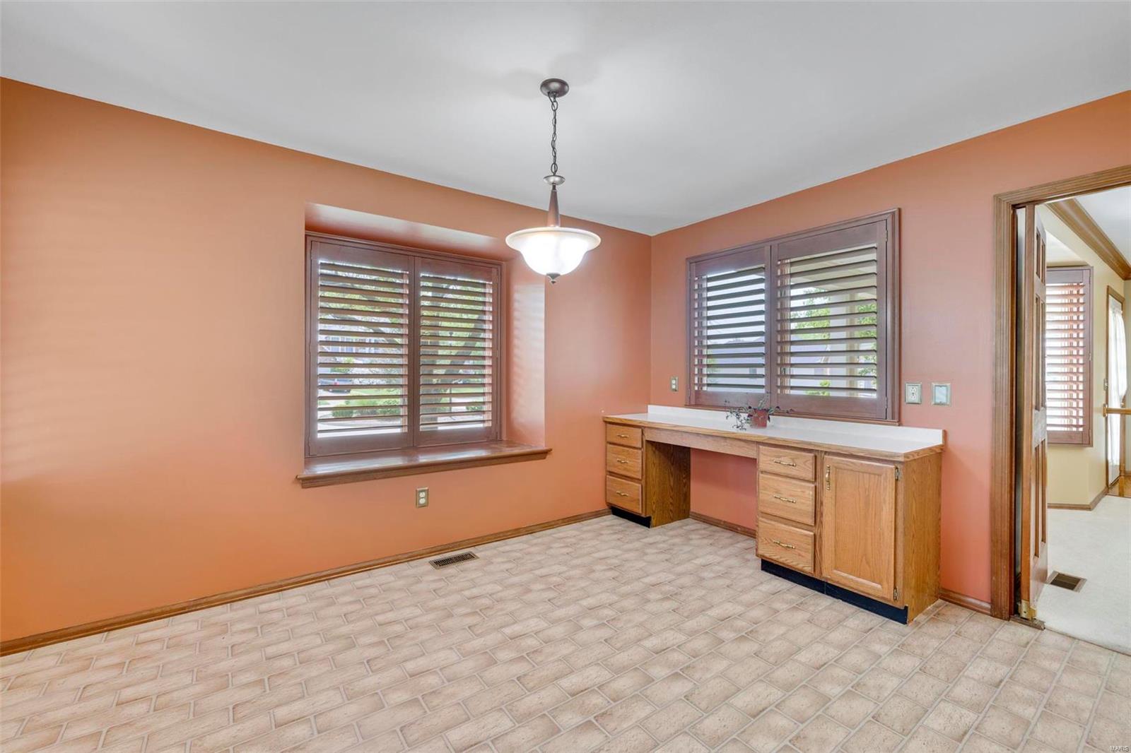 1827 York Ridge Court Chesterfield, MO 63017 - Photo 19 of 53 Gallery Image 19