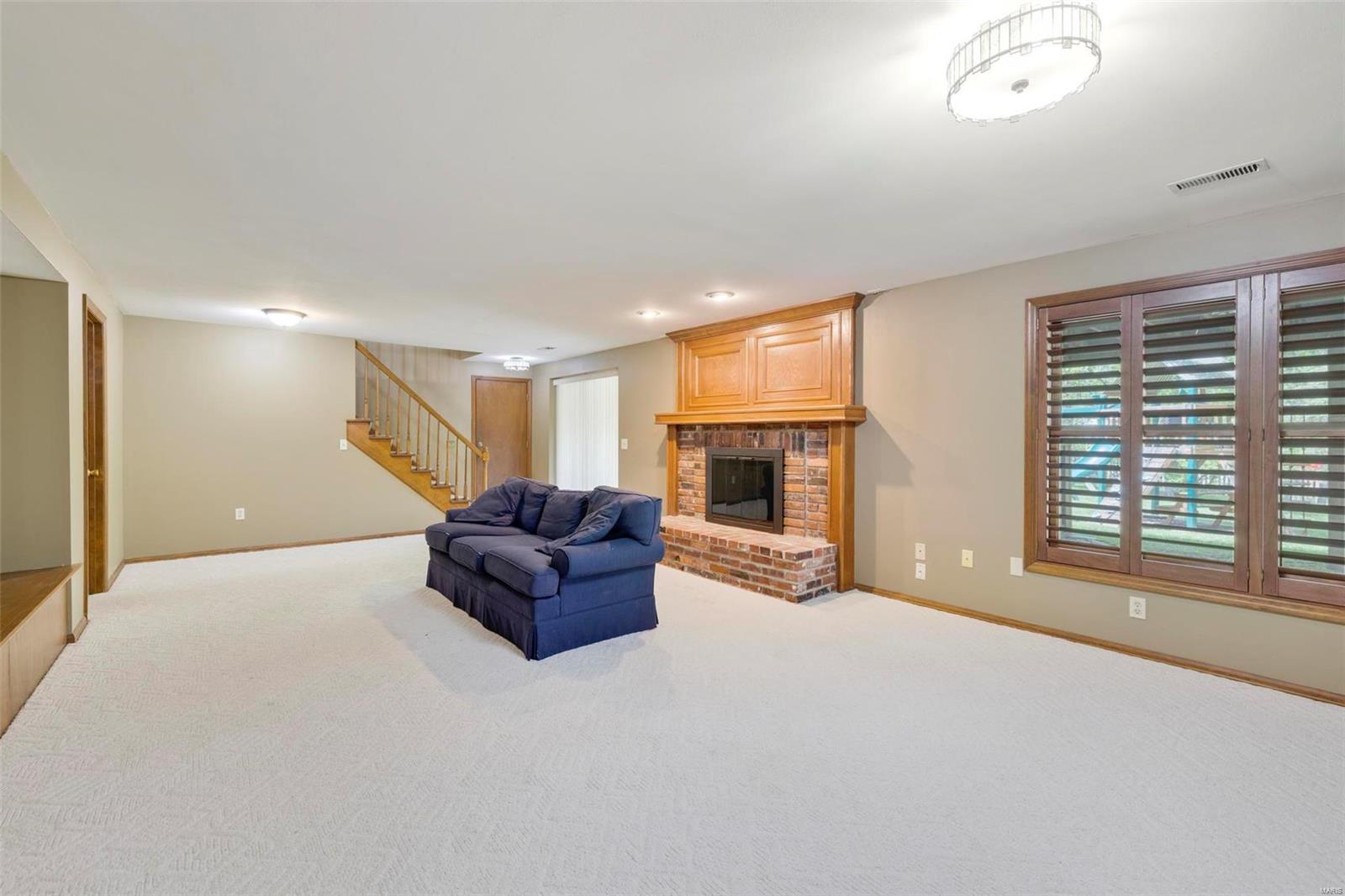1827 York Ridge Court Chesterfield, MO 63017 - Photo 32 of 53 Gallery Image 32