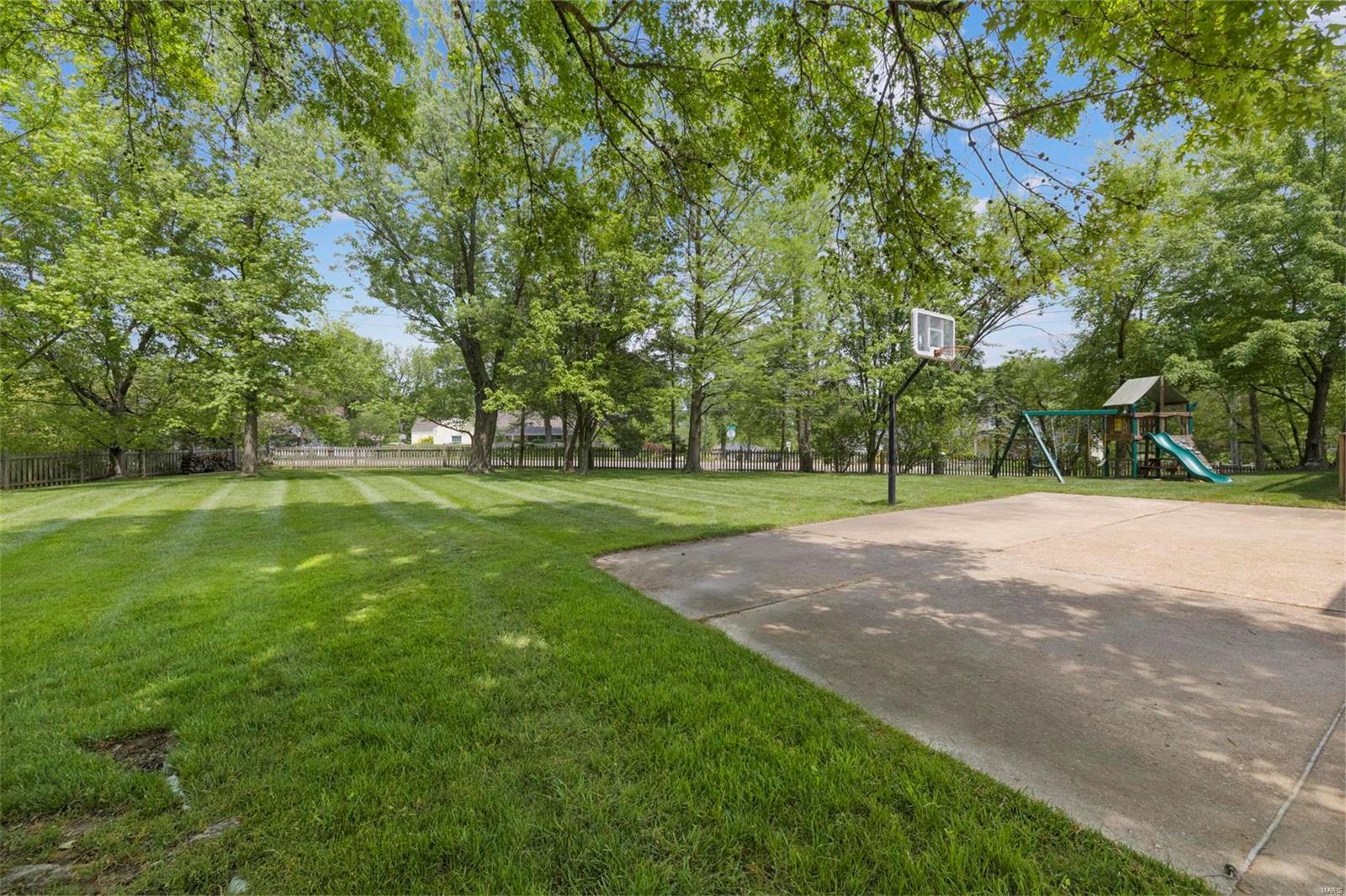 1827 York Ridge Court Chesterfield, MO 63017 - Photo 45 of 53 Gallery Image 45