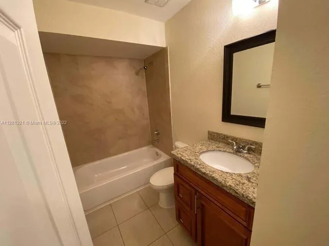 $1,875 | 2800 Georgia Avenue, Unit I55, West Palm Beach, FL 33405