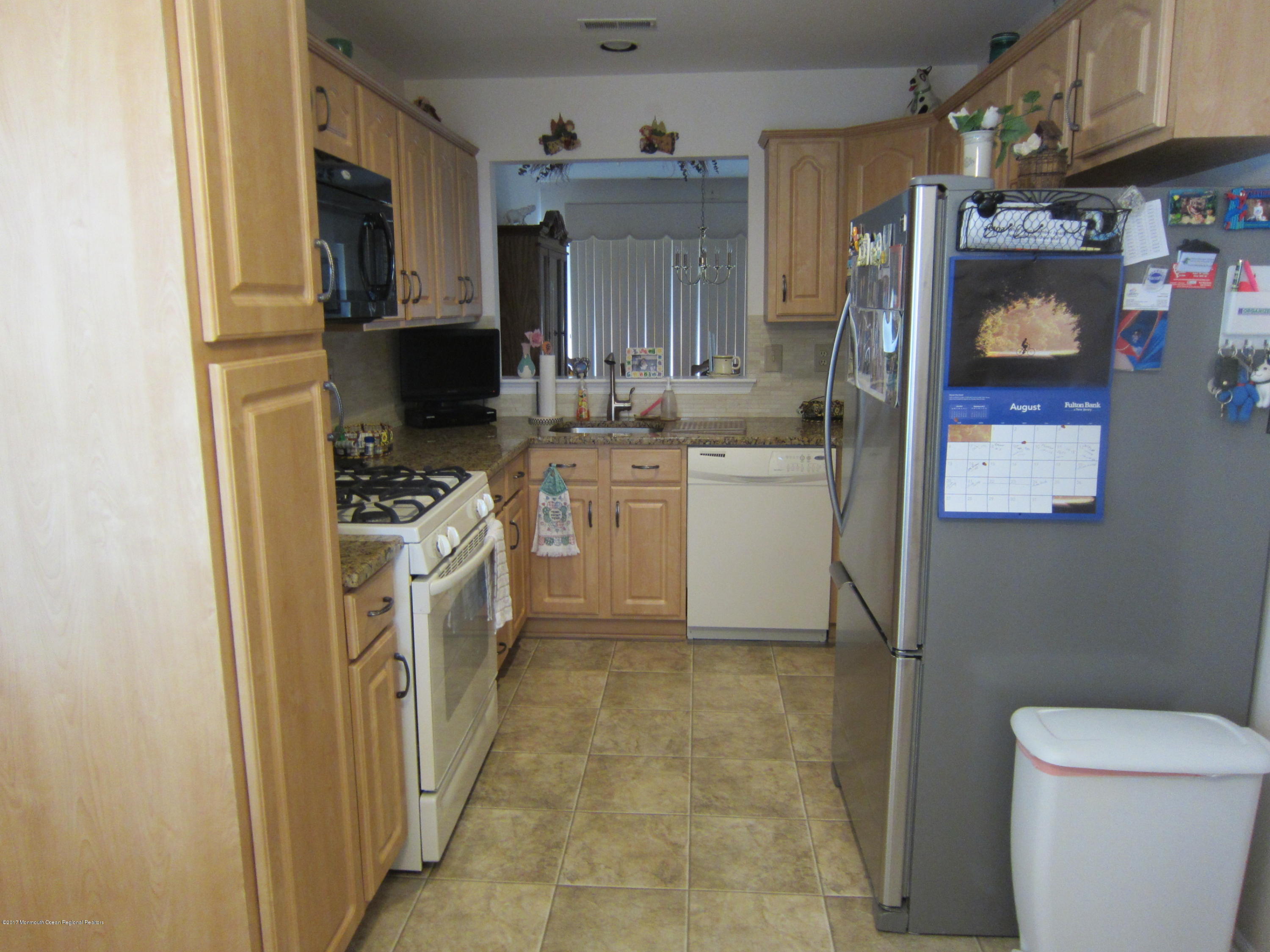 51 Perri Road Freehold, NJ 07728 - Photo 2 of 12 IMG_1429