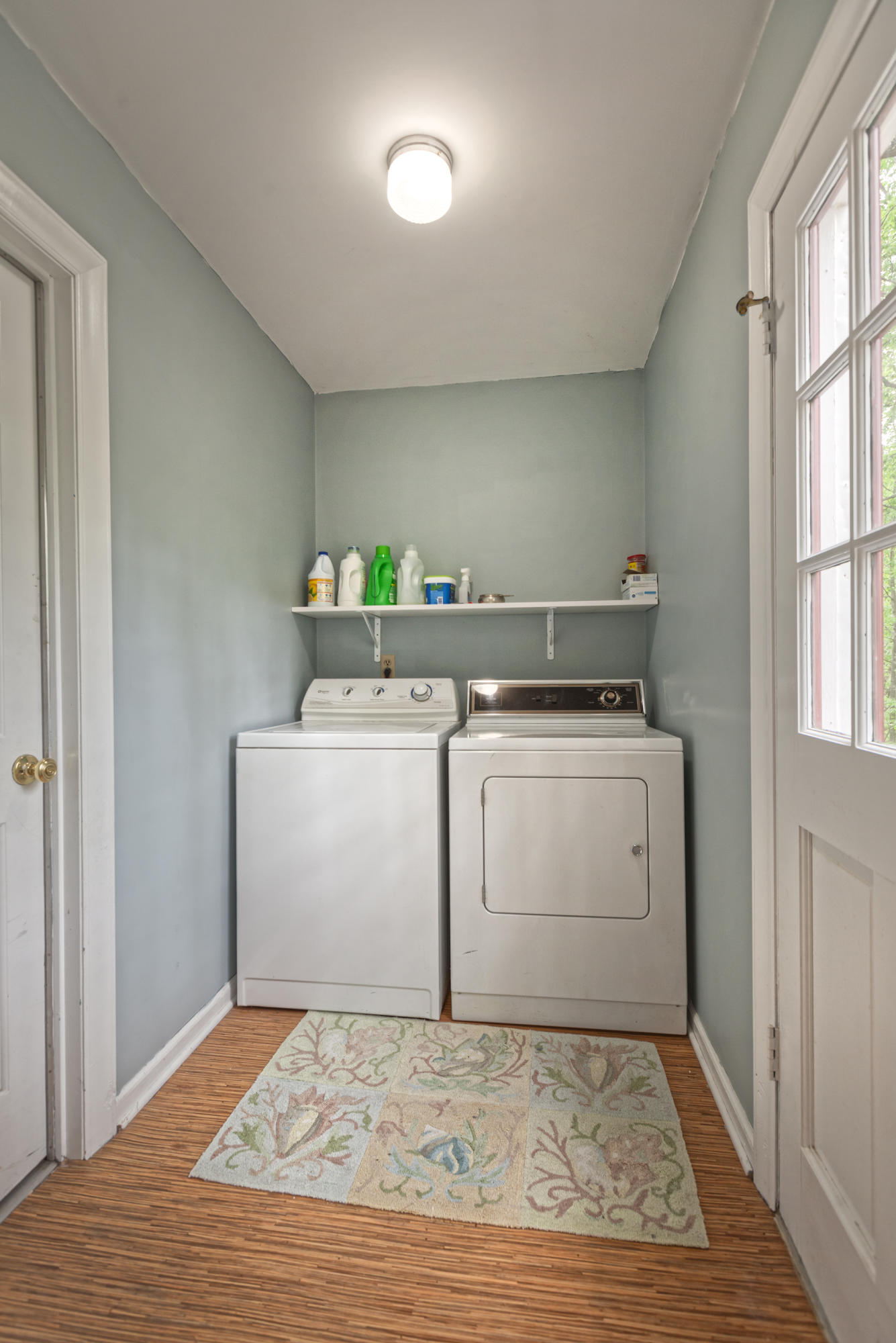 6905 Mt Chestnut Road Roanoke, VA 24018 - Photo 17 of 33 Laundry