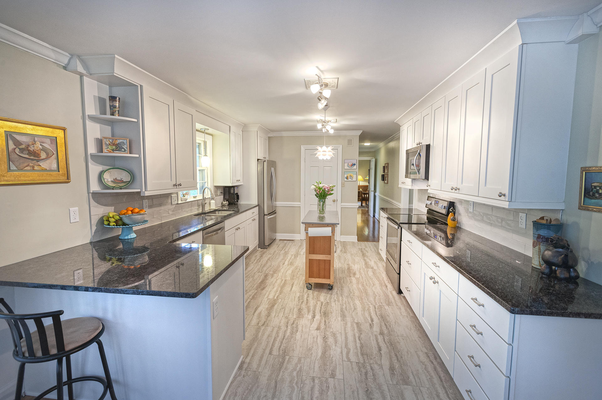 6905 Mt Chestnut Road Roanoke, VA 24018 - Photo 5 of 33 New Custom Cabinets