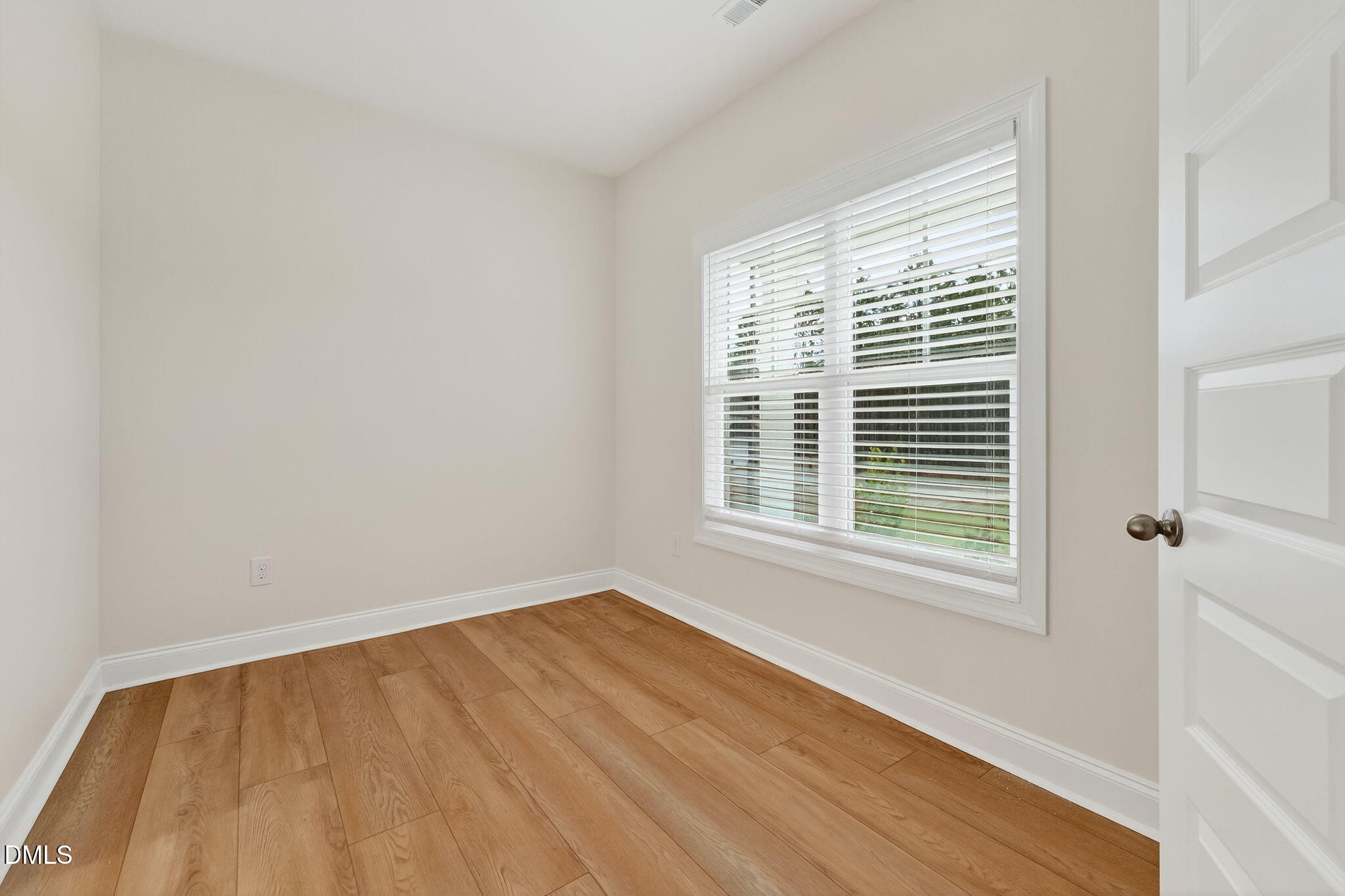 968 Rhum Drive Fayetteville, NC 28311 - Photo 5 of 47 5-web-or-mls-DSC04070