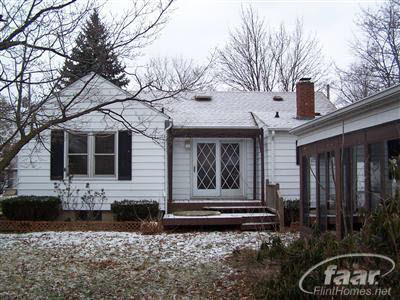 3144 Raskob Street Flint, MI 48504 - Photo 3 of 14 20110667-2.JPG