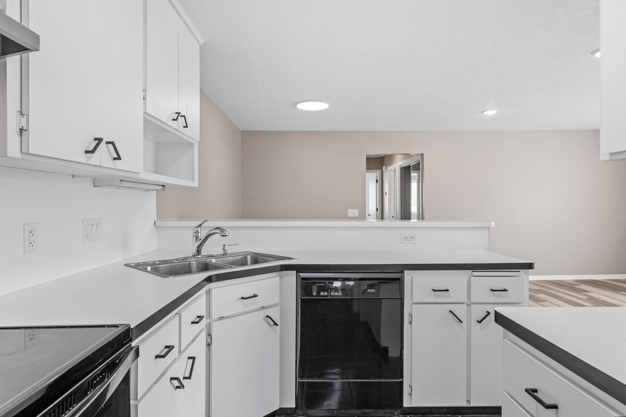 11101 Drake Street Northwest Minneapolis, MN 55433 - Photo 16 of 29