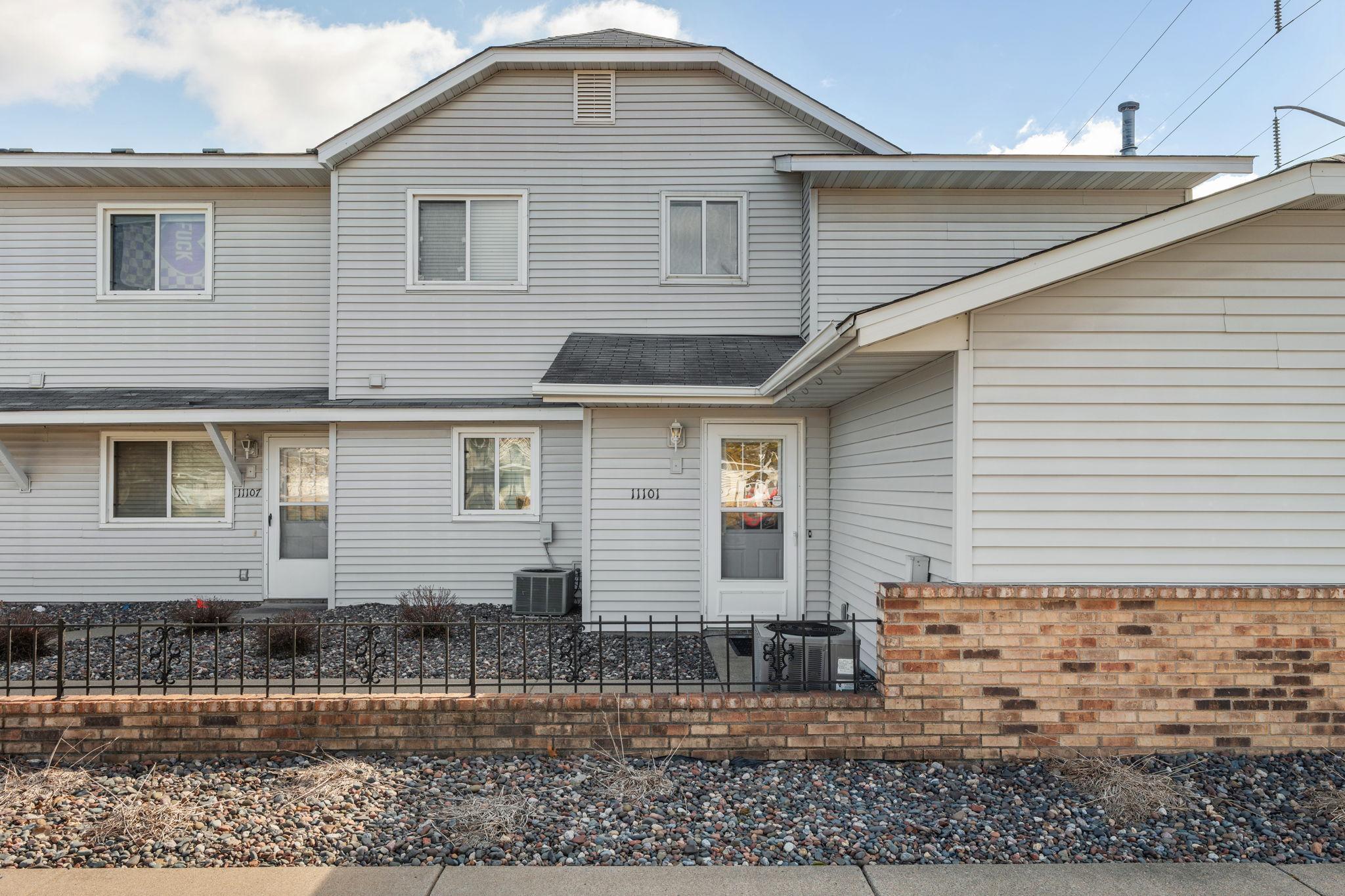 11101 Drake Street Northwest Minneapolis, MN 55433 - Photo 2 of 29