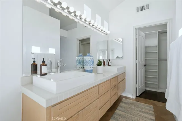 $2,225,000 | 5517 China Point, Long Beach, CA 90803