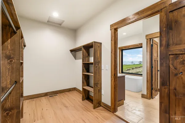 $950,000 | 2271 Chukar Lane, Clarkston, WA 99403