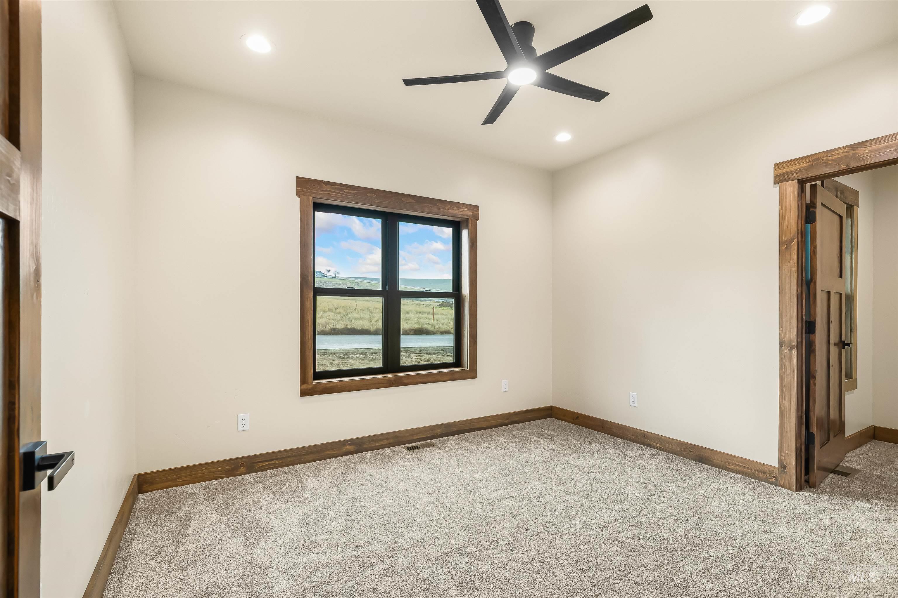 2271 Chukar Lane Clarkston, WA 99403 - Photo 8 of 44