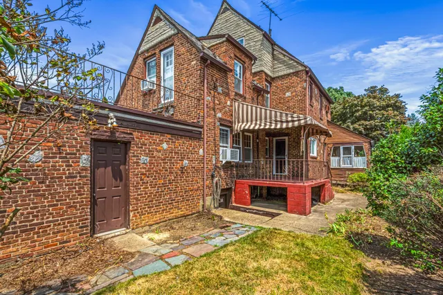 $1,199,000 | 201-20 28th Avenue | Auburndale