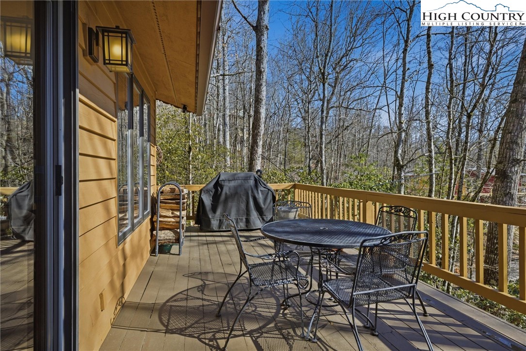25 Poke Road Newland, NC 28657 - Photo 15 of 33 a view of a balcony with chairs