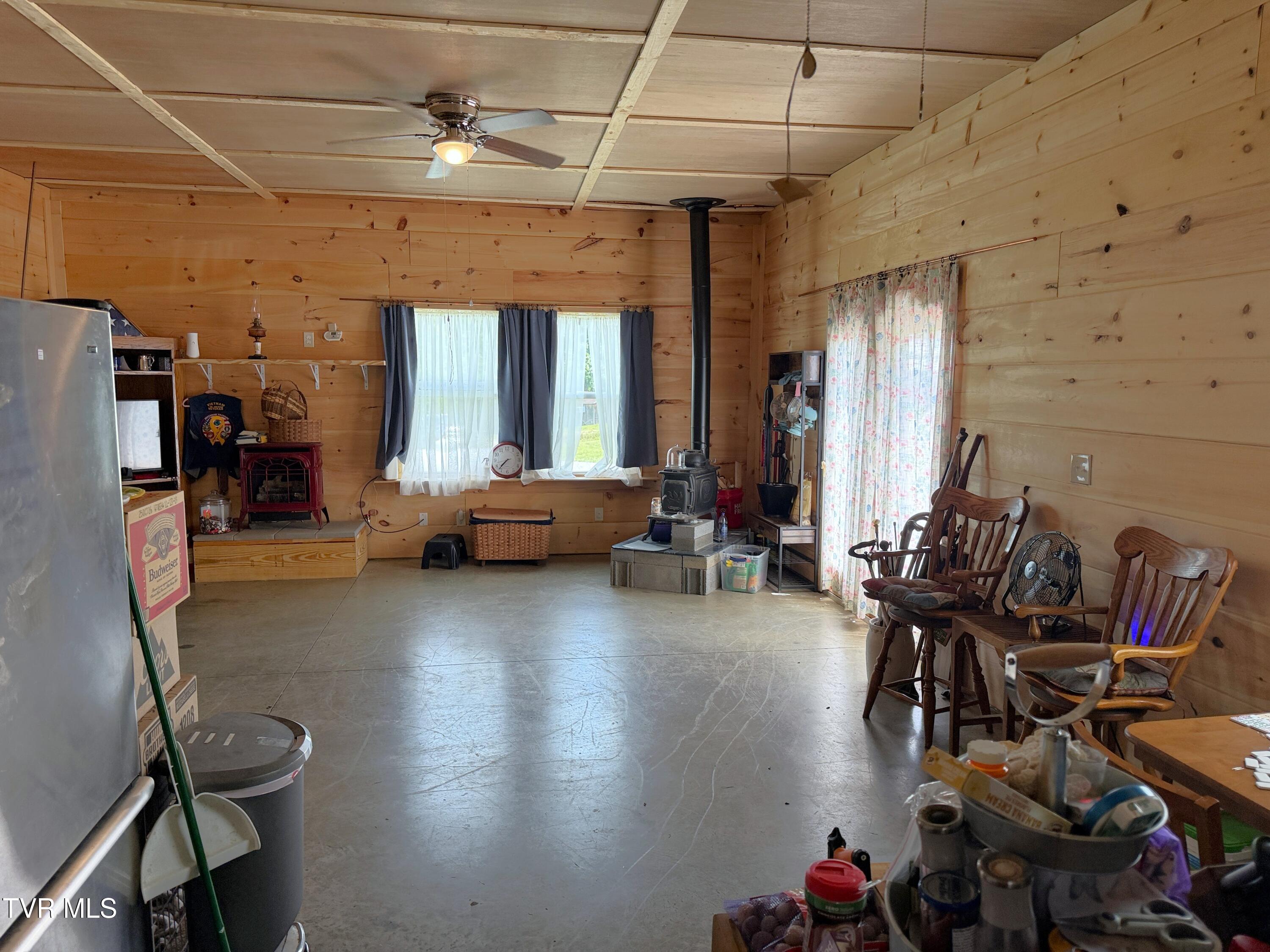 1910 Seaton Road Greeneville, TN 37743 - Photo 14 of 26 14
