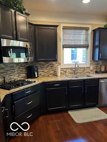 $435,000 | 2454 Gwinnett Street, Carmel, IN 46032