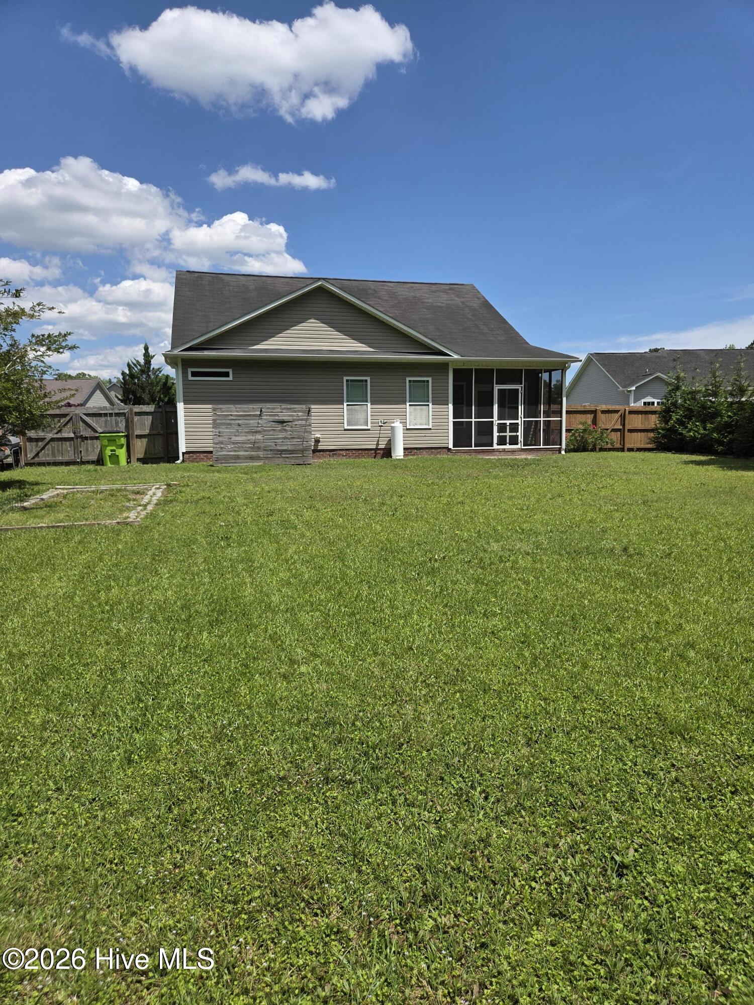 253 Channel Marker Loop Swansboro, NC 28584 - Photo 21 of 21 Backyard