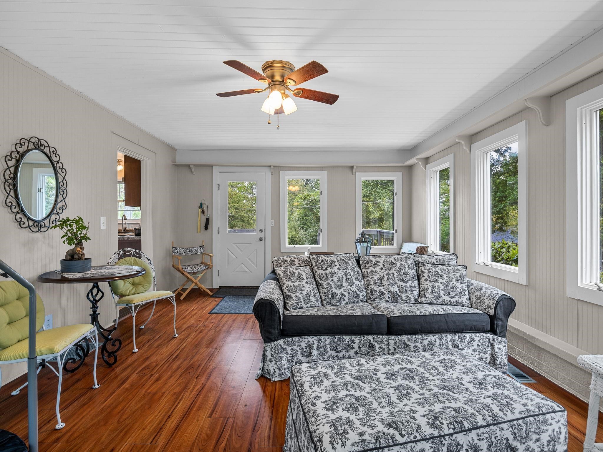 233 West Durham Street Landrum, SC 29356 - Photo 10 of 44