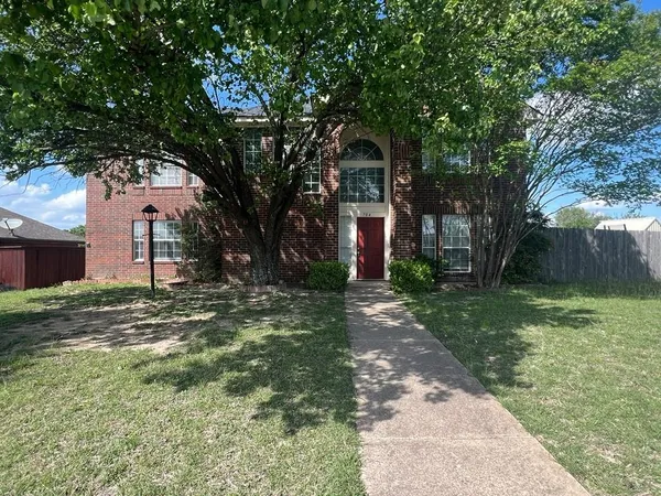 $349,900 | 704 Inglewood Trail, DeSoto, TX 75115