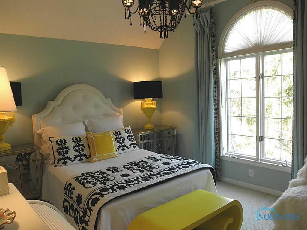 2805 Riva Ridge Road Toledo, OH 43615 - Photo 13 of 20 Bedroom.