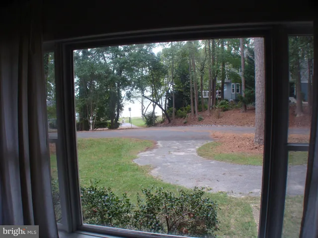 $2,000 | 603 Lake Drive, Lusby, MD 20657