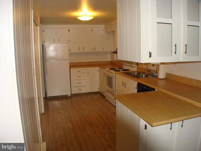 $2,000 | 603 Lake Drive, Lusby, MD 20657