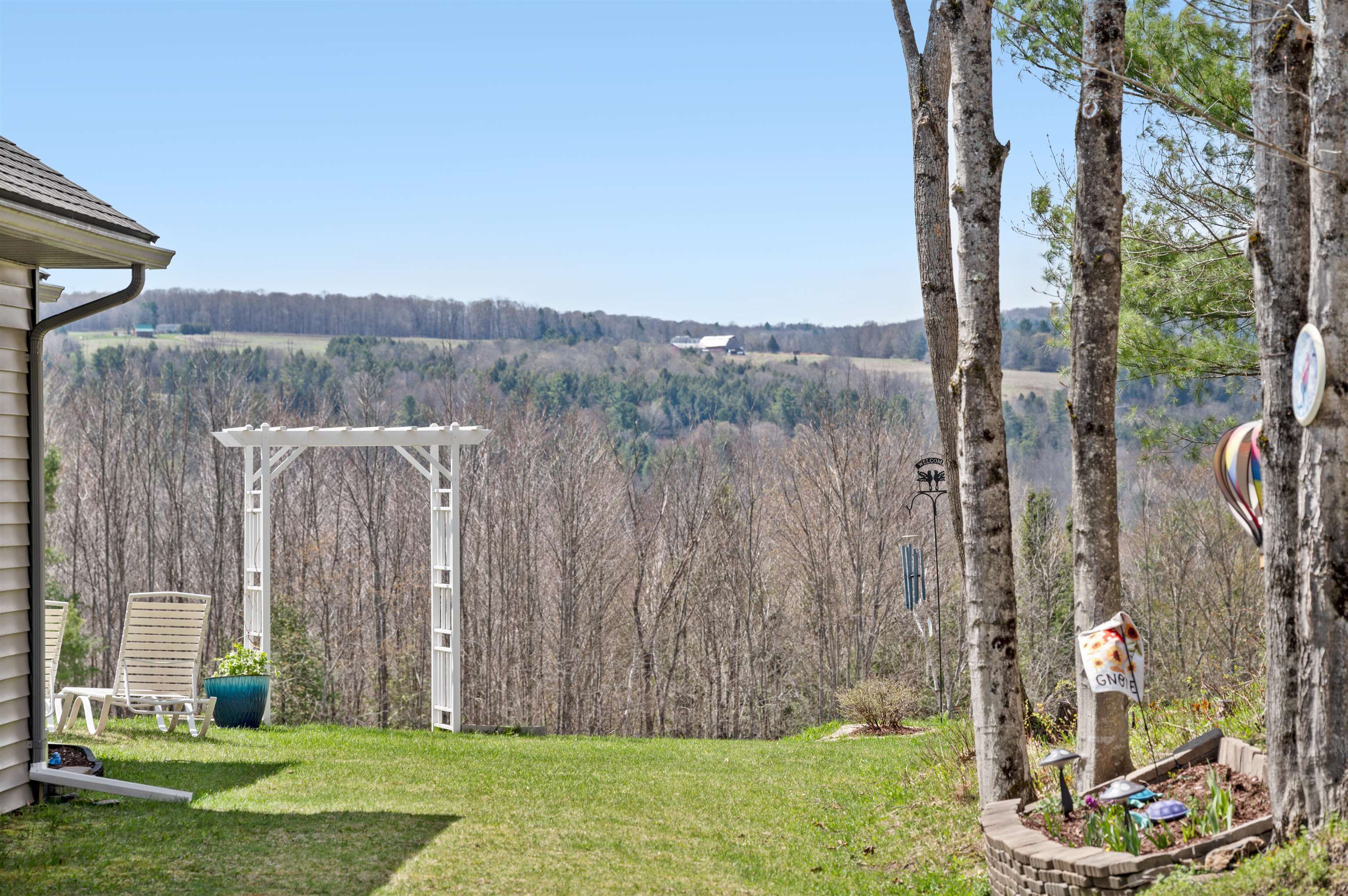 28 Goldsbury Woods Road Barre Town, VT 05641 - Photo 3 of 60
