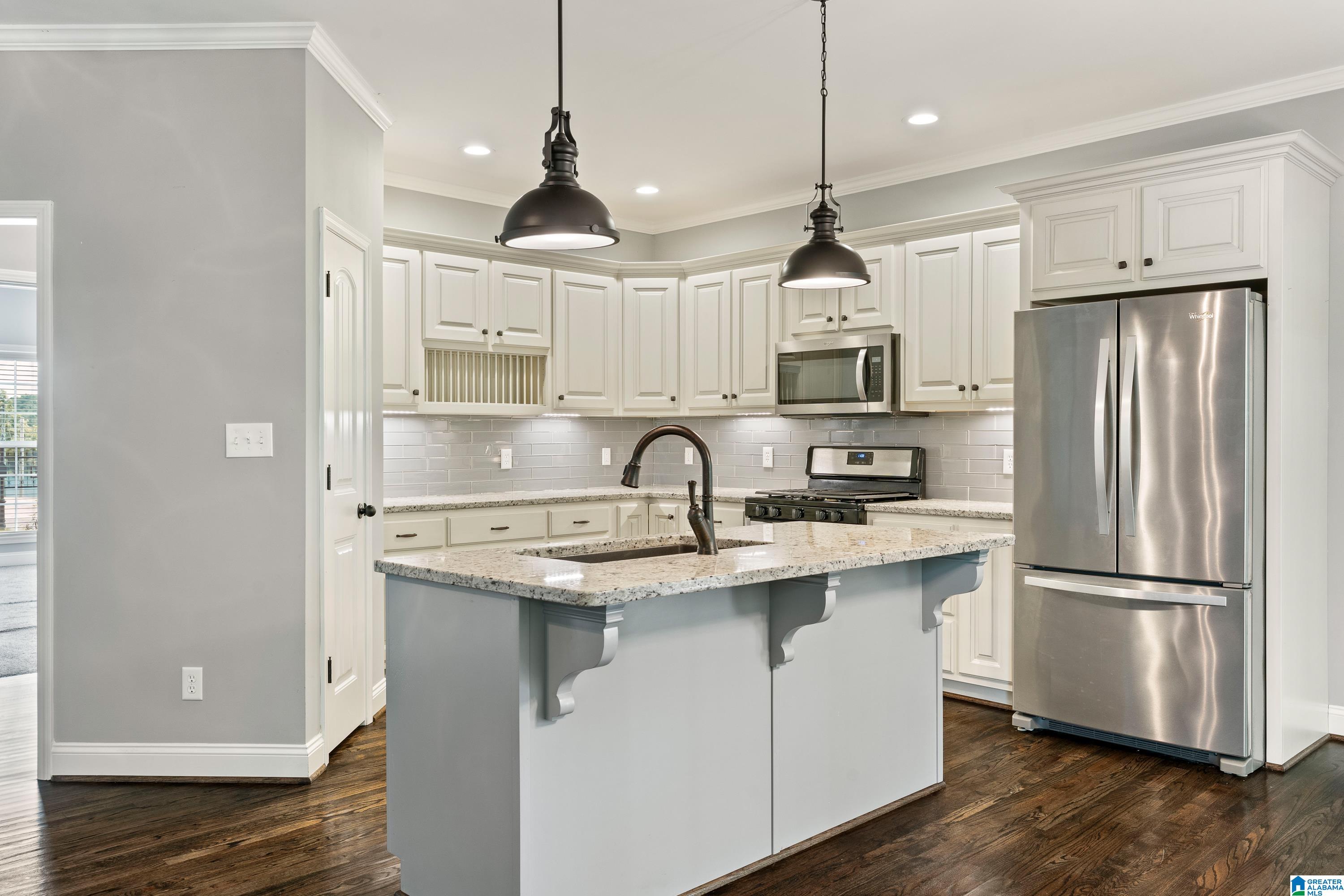 1594 Overlook Point Warrior, AL 35180 - Photo 10 of 51