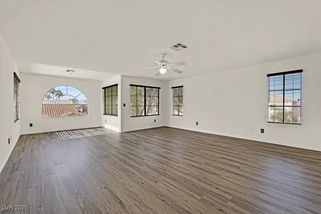 $575,000 | 39 Diplomat Court, Henderson, NV 89074