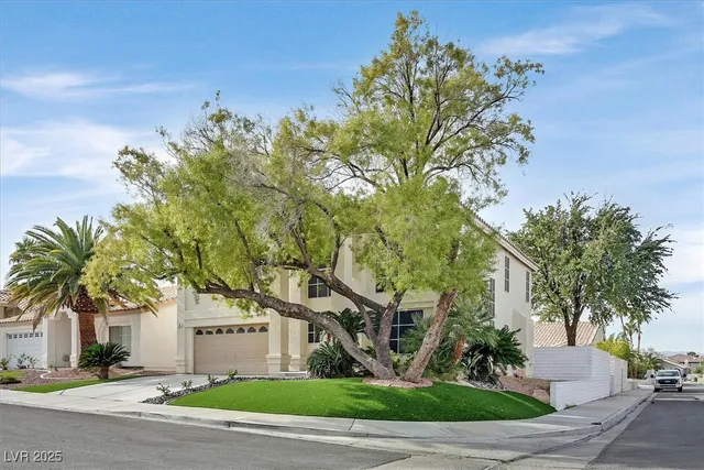 $575,000 | 39 Diplomat Court, Henderson, NV 89074