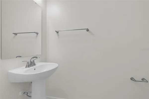 $2,200 | 2833 Moonshadow Court, Clermont, FL 34714