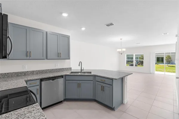 $2,200 | 2833 Moonshadow Court, Clermont, FL 34714