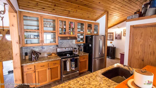 $1,199,000 | 1534 Aspen Hollow Road, Thayne, WY 83127