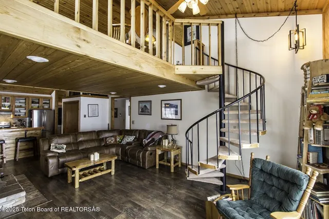 $1,199,000 | 1534 Aspen Hollow Road, Thayne, WY 83127