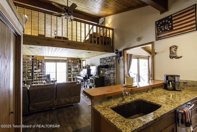 $1,199,000 | 1534 Aspen Hollow Road, Thayne, WY 83127