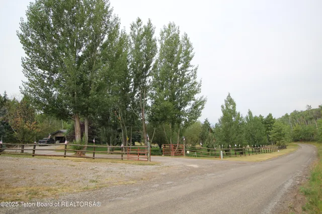 $1,199,000 | 1534 Aspen Hollow Road, Thayne, WY 83127