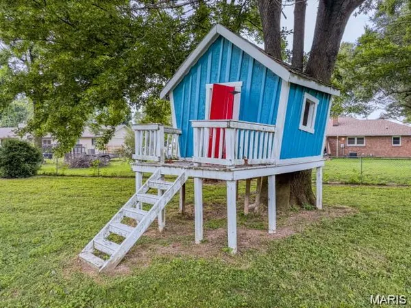 $270,000 | 218 Thomas Drive, Sikeston, MO 63801