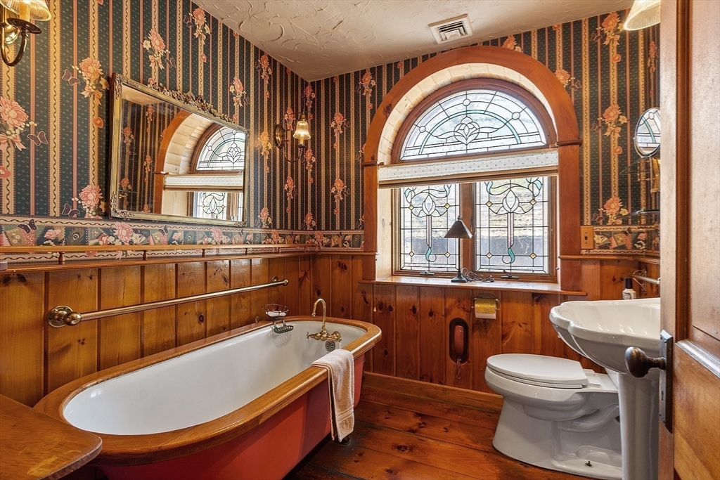 100 Baldwin Road Billerica, MA 01821 - Photo 12 of 26