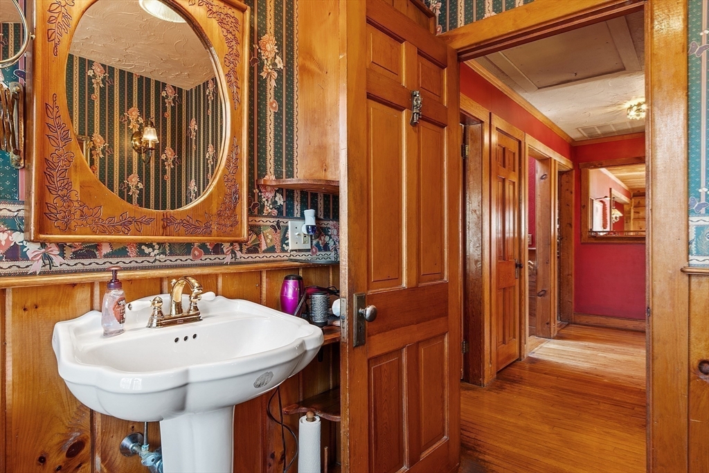 100 Baldwin Road Billerica, MA 01821 - Photo 13 of 26