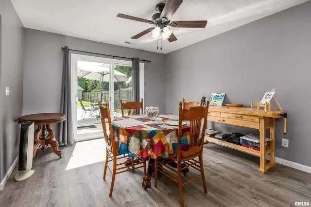 $233,000 | 905 North Granite Street, Marion, IL 62959