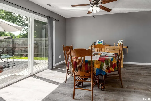 $233,000 | 905 North Granite Street, Marion, IL 62959