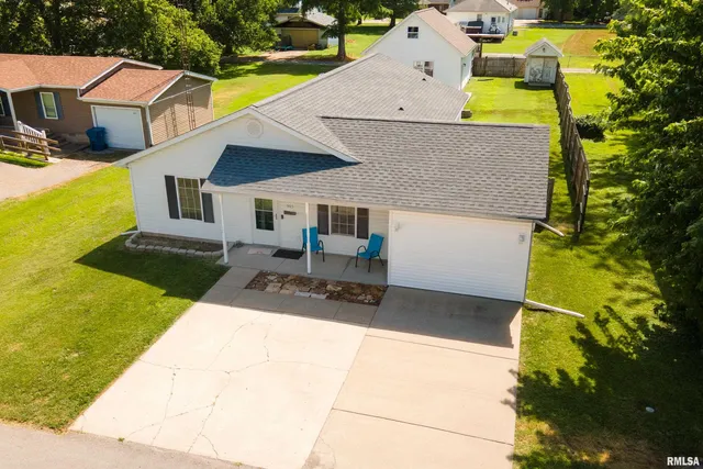 $233,000 | 905 North Granite Street, Marion, IL 62959