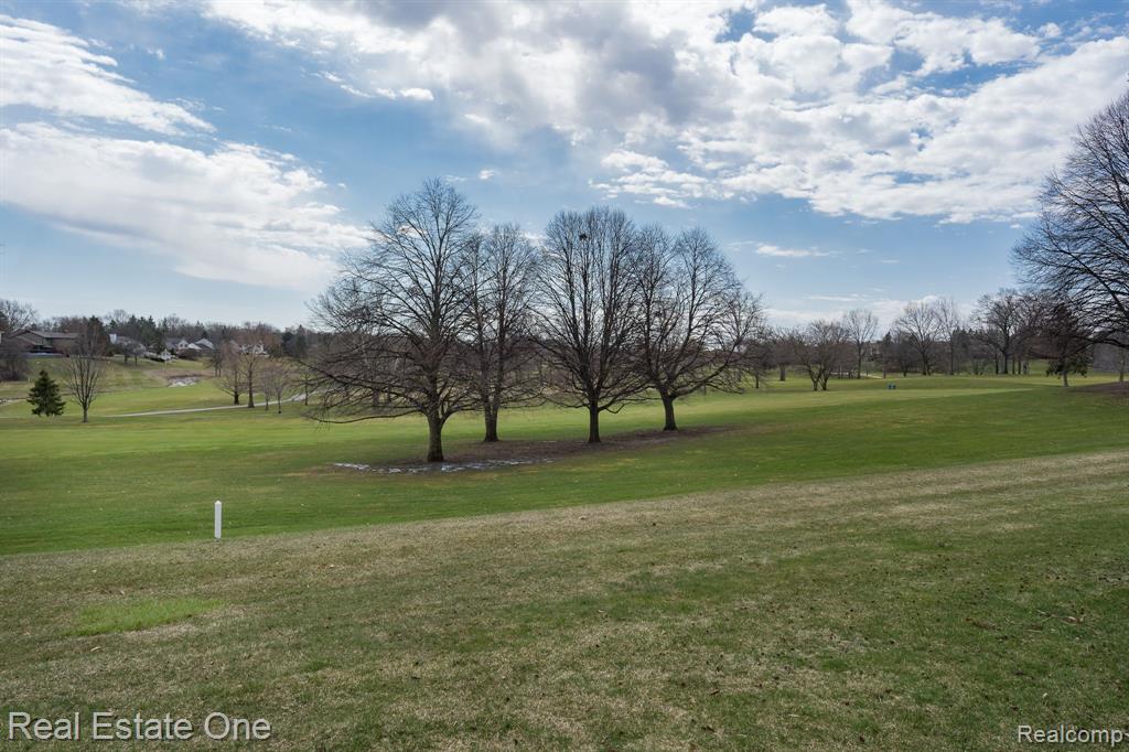 888 Green View Court Rochester Hills, MI 48307 - Photo 27 of 29