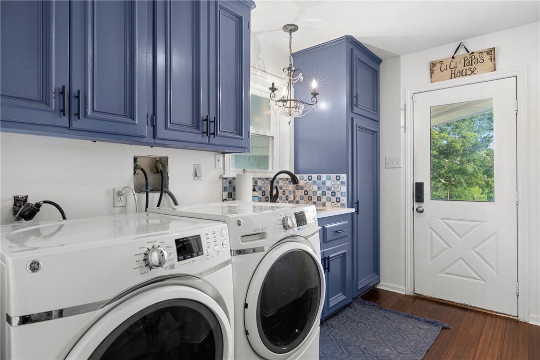 871 Cazey Loop Franklin, TX 77856 - Photo 17 of 42 a utility room with closet dryer and washer