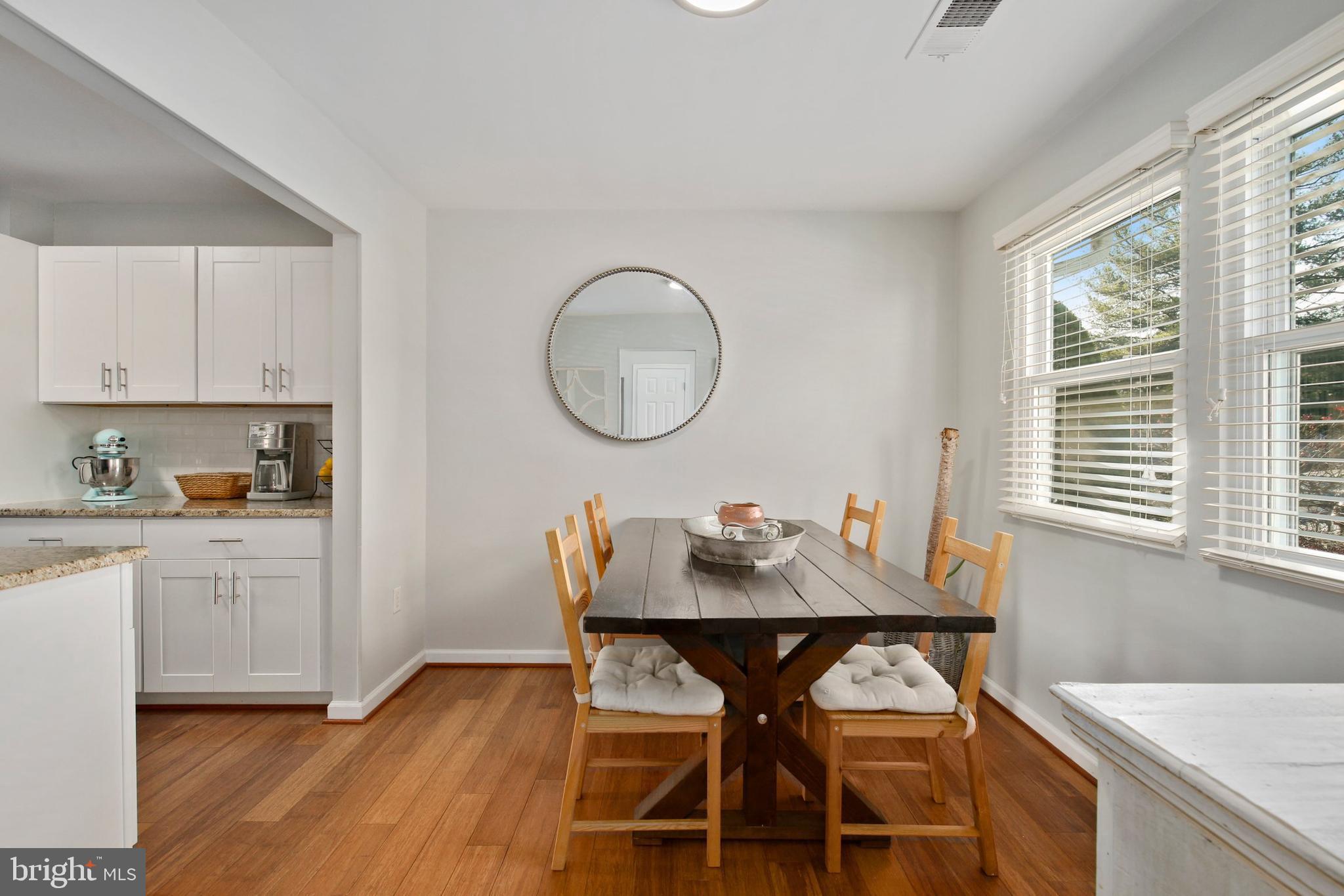 17517 Hoskinson Road Poolesville, MD 20837 - Photo 4 of 42