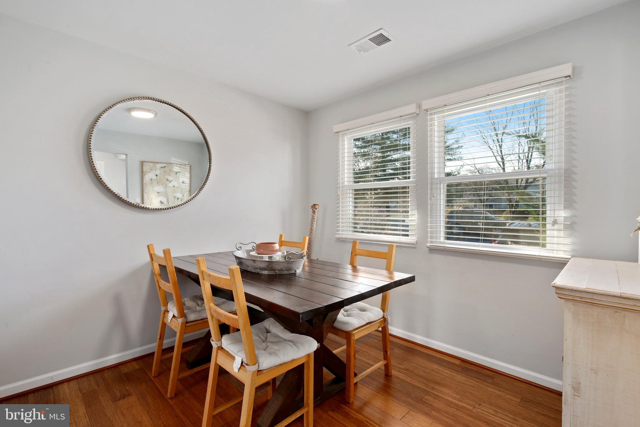 17517 Hoskinson Road Poolesville, MD 20837 - Photo 5 of 42