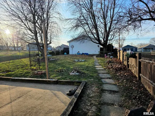 $135,000 | 1620 Cedar Street, Quincy, IL 62301