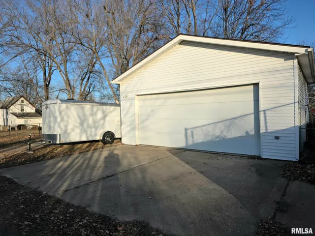 $135,000 | 1620 Cedar Street, Quincy, IL 62301